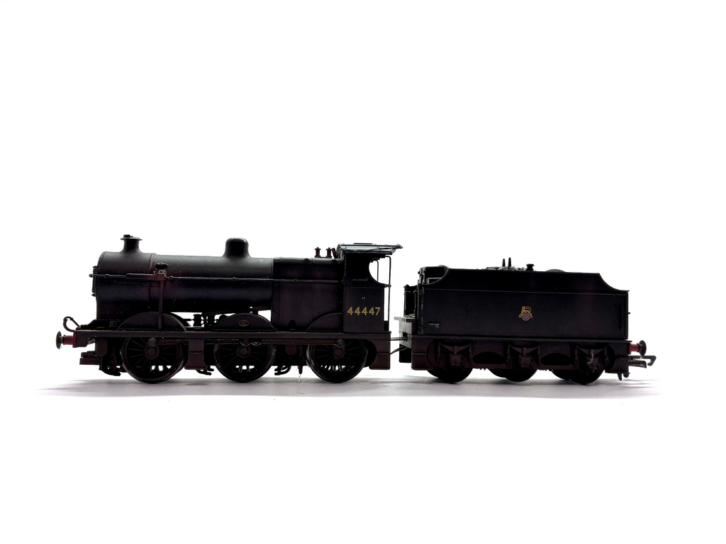 Hornby R2276 Class 4F 0-6-0 steam locomotive No. 44447 in BR black livery, pre-owned and unboxed, OO Gauge.