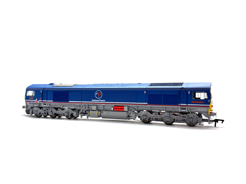 Dapol 4D-005-003 Class 59/2 diesel locomotive No. 59204 Vale of Glamorgan in National Power blue livery, pre-owned, OO Gauge.
