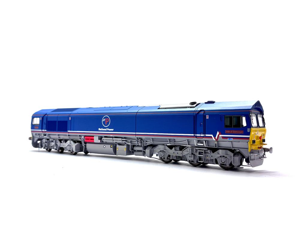 Dapol 4D-005-003 Class 59/2 diesel locomotive No. 59204 Vale of Glamorgan in National Power blue livery, pre-owned, OO Gauge.