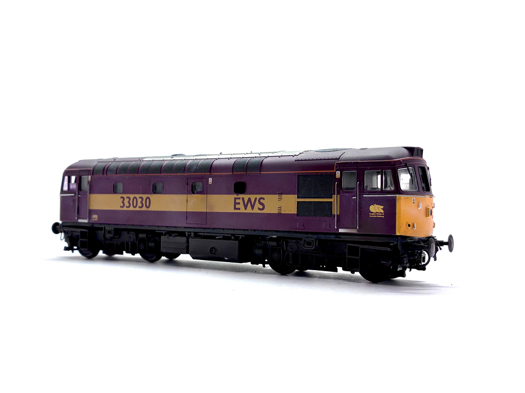 Heljan 3456 Class 33/0 diesel locomotive No. 33030 in weathered EWS maroon and gold livery, DCC-fitted, pre-owned and unboxed, OO Gauge.