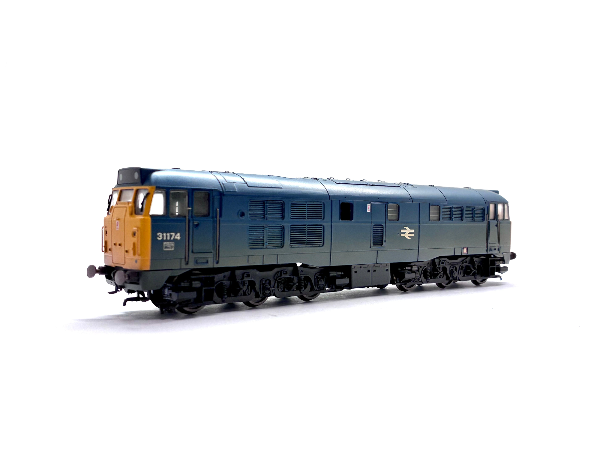 Hornby R2413A Class 31 diesel locomotive No. 31174 in weathered BR blue livery, pre-owned and boxed, OO Gauge.