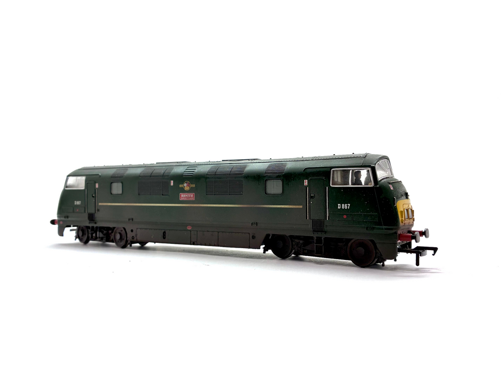 Bachmann Branchline 32-051DC Class 42 Warship diesel-hydraulic locomotive D867 Zenith in BR green with late crest, DCC sound-fitted, pre-owned and boxed, OO Gauge.