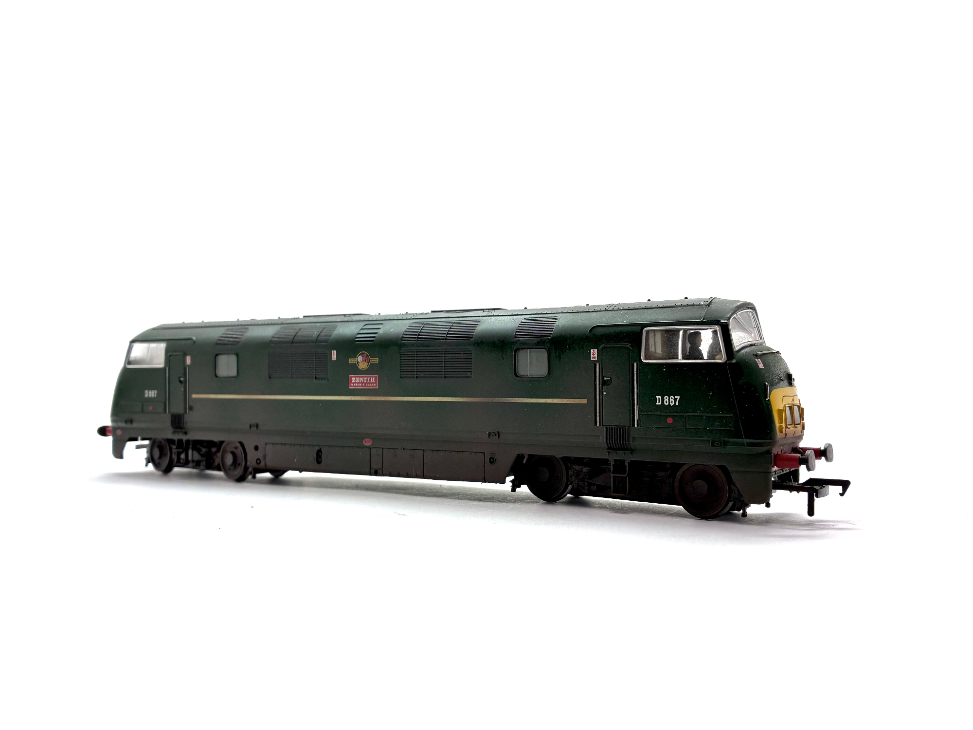 Bachmann Branchline 32-051DC Class 42 Warship diesel-hydraulic locomotive D867 Zenith in BR green with late crest, DCC sound-fitted, pre-owned and boxed, OO Gauge.