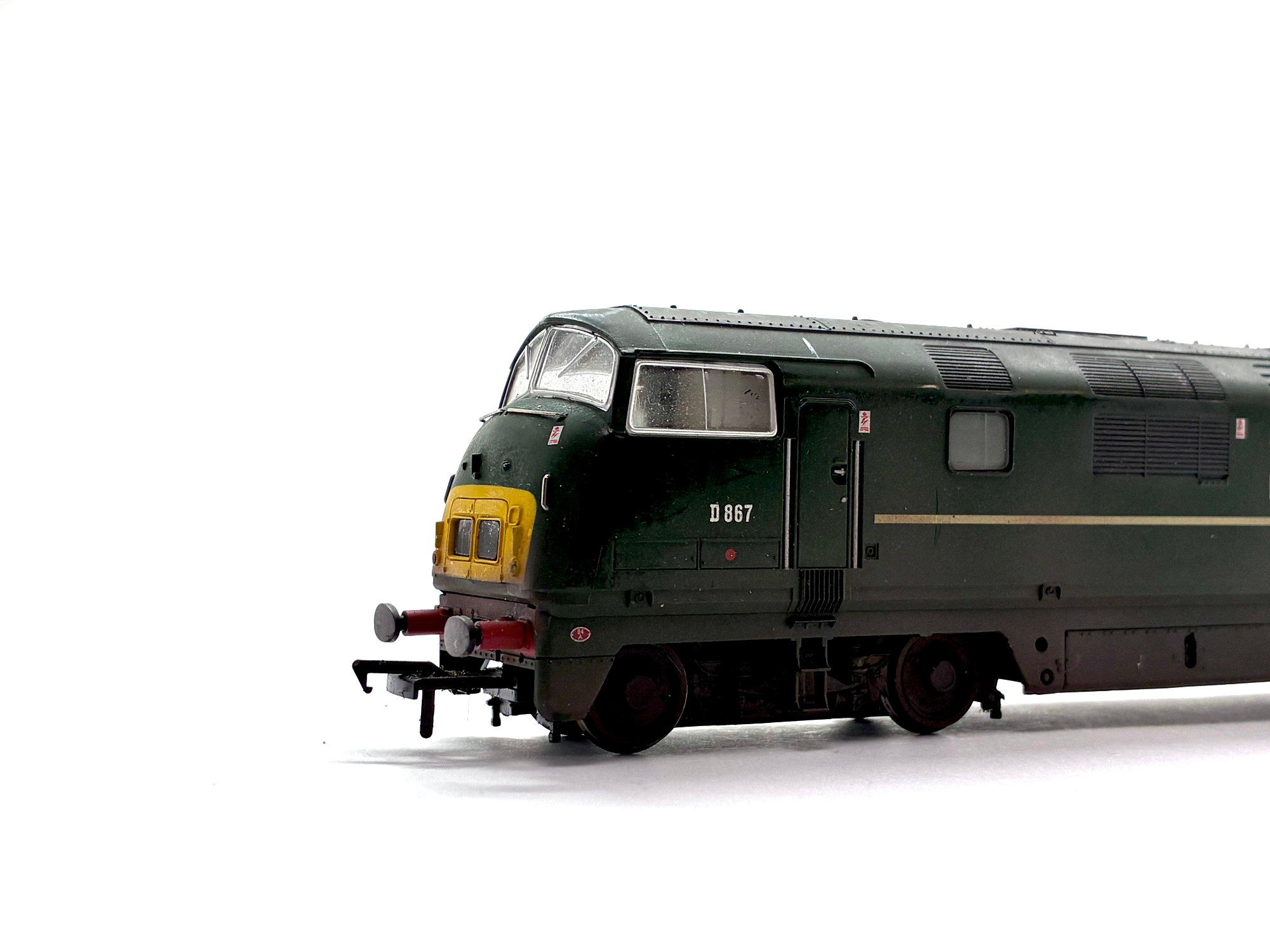 Bachmann Branchline 32-051DC Class 42 Warship diesel-hydraulic locomotive D867 Zenith in BR green with late crest, DCC sound-fitted, pre-owned and boxed, OO Gauge.