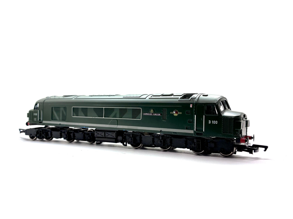 Mainline 37041 Class 45 diesel locomotive D100 Sherwood Forester in BR green livery, sound-fitted, pre-owned and boxed, OO Gauge.