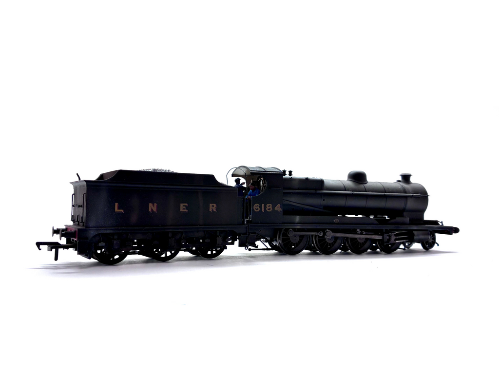 Bachmann Branchline 31-003A Class O4 Robinson 2-8-0 steam locomotive No. 6184 in LNER black livery, DCC-fitted, pre-owned and boxed, OO Gauge.