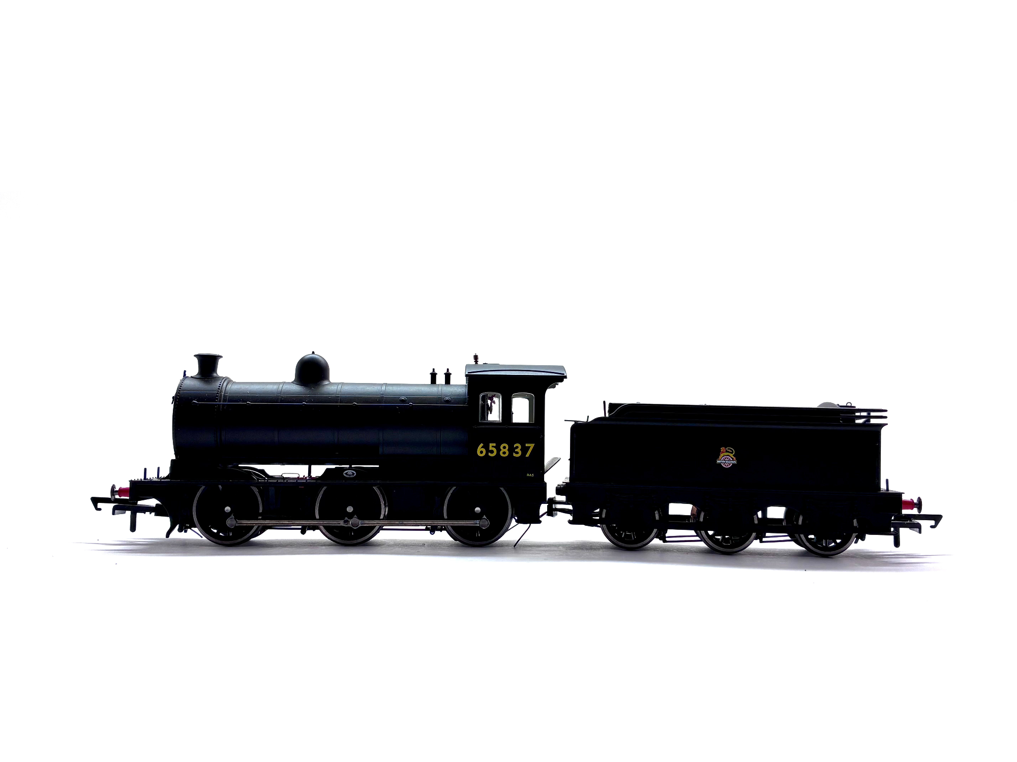 Oxford Rail OR76J27002 Class J27 0-6-0 steam locomotive No. 65837 in BR black livery, pre-owned and boxed, OO Gauge.