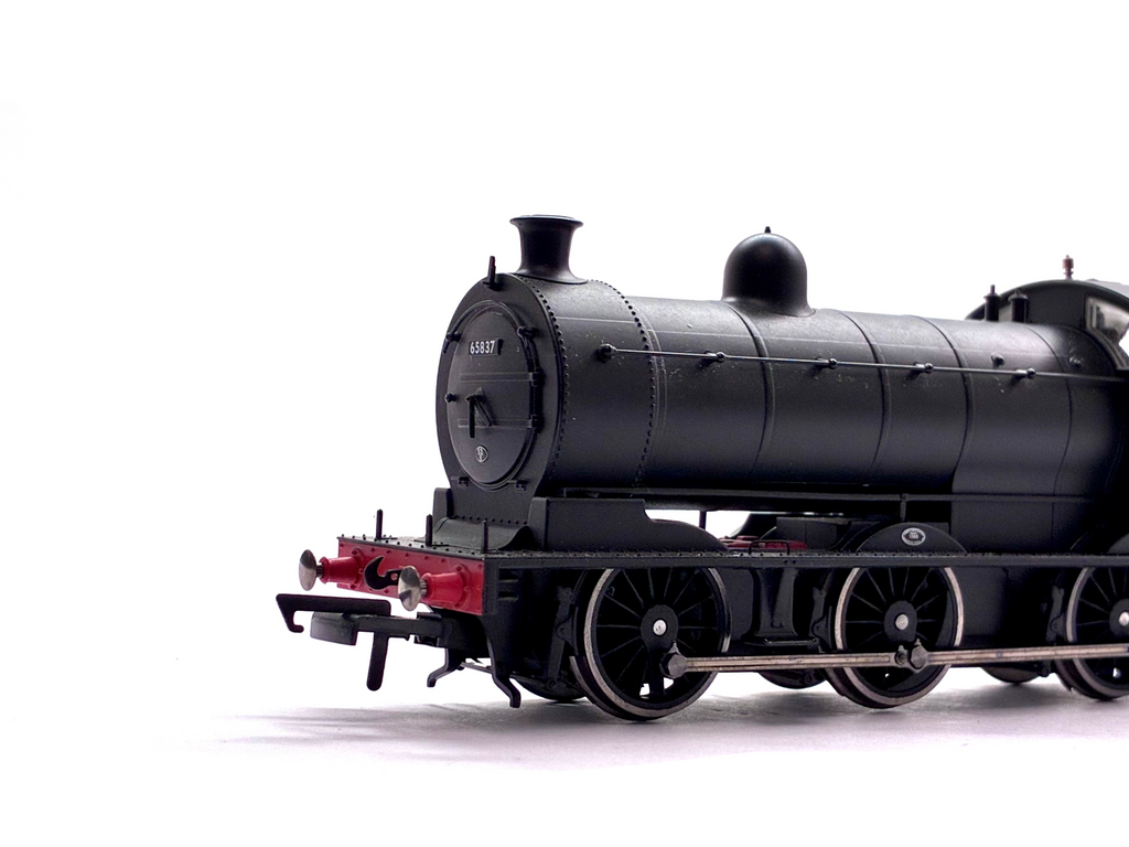 Oxford Rail OR76J27002 Class J27 0-6-0 steam locomotive No. 65837 in BR black livery, pre-owned and boxed, OO Gauge.