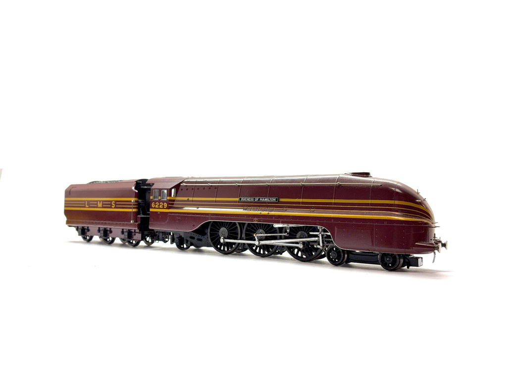 Hornby R3101 Coronation Class 4-6-2 steam locomotive No. 6229 Duchess of Hamilton in LMS maroon with gold stripes, DCC sound-fitted, pre-owned and boxed, OO Gauge.