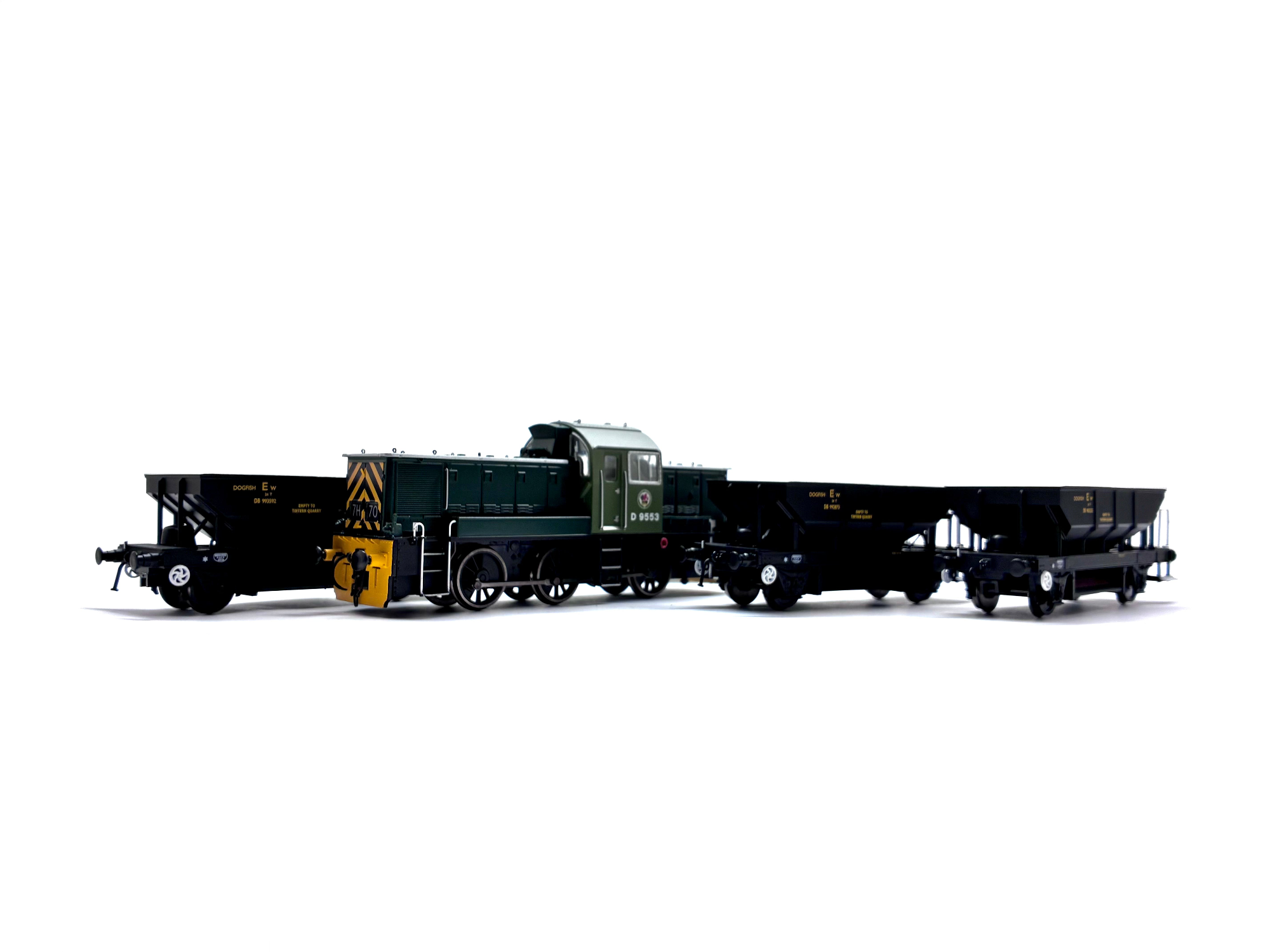Heljan 1420 Class 14 diesel locomotive D9553 in BR green with four Dogfish ballast hopper wagons in BR black, new OO Gauge train pack.