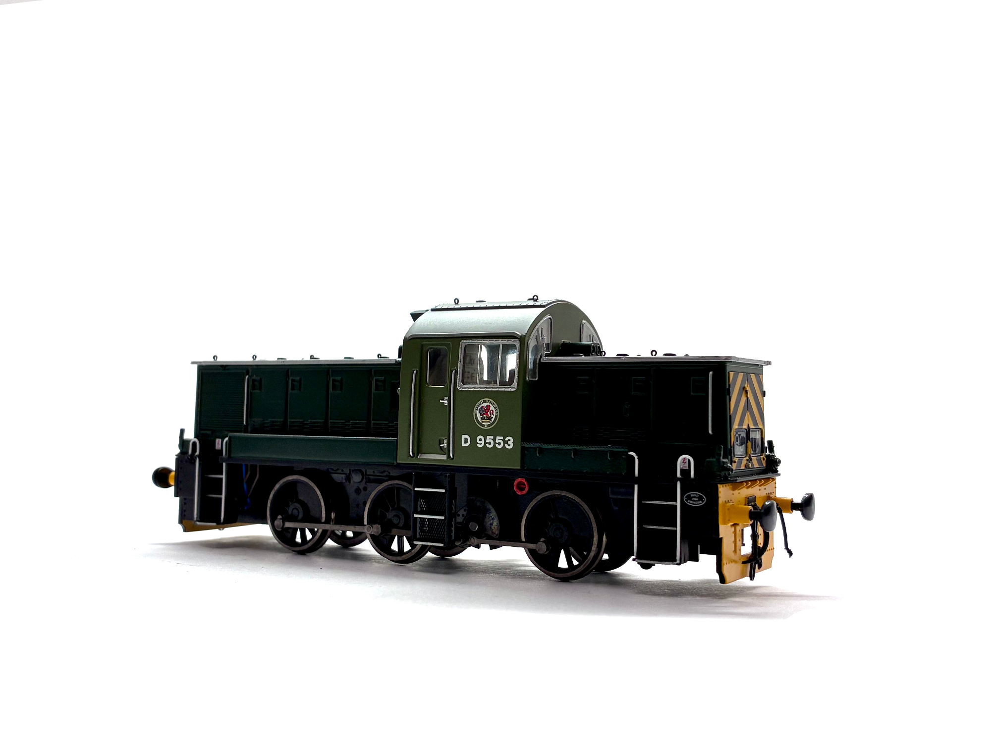Heljan 1420 Class 14 diesel locomotive D9553 in BR green with four Dogfish ballast hopper wagons in BR black, new OO Gauge train pack.