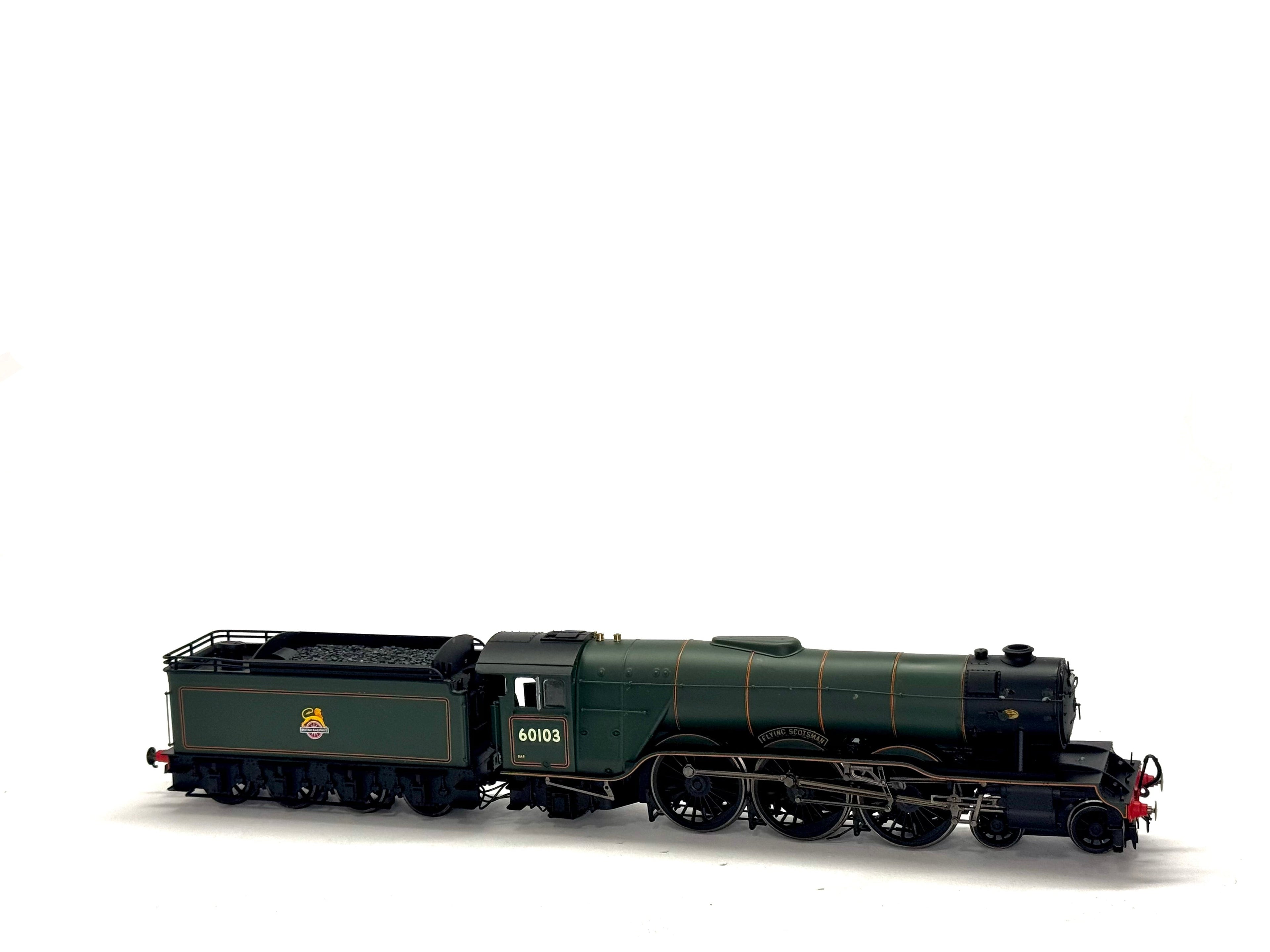 Hornby R2536 Class A3 4-6-2 60073 "St.Gatien" in BR Green with early emblem (Renumbered to 60103)