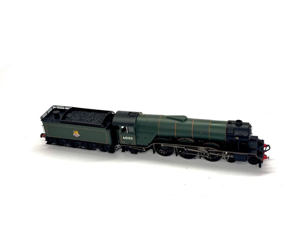 Hornby R2536 Class A3 4-6-2 60073 "St.Gatien" in BR Green with early emblem (Renumbered to 60103)