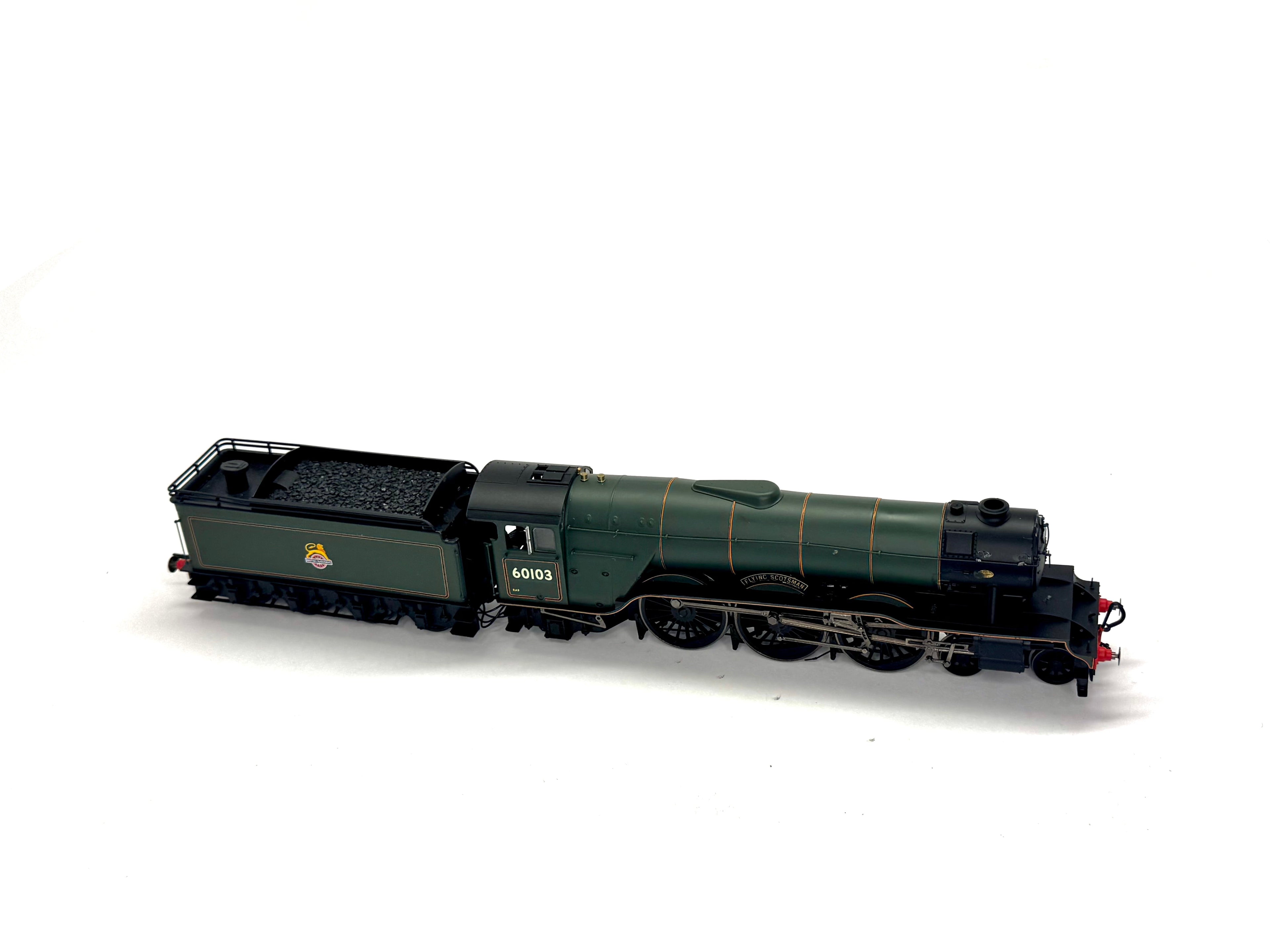 Hornby R2536 Class A3 4-6-2 60073 "St.Gatien" in BR Green with early emblem (Renumbered to 60103)