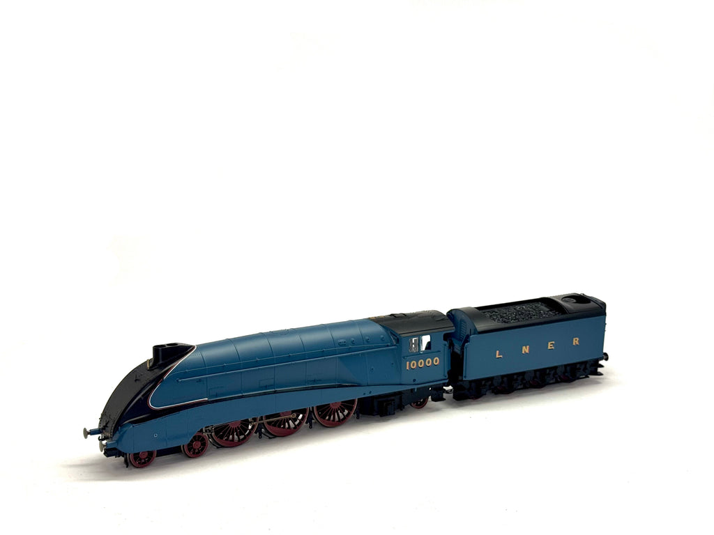Hornby R3843 Rebuilt Class W1 Hush-Hush 4-6-4 10000 in LNER garter blue