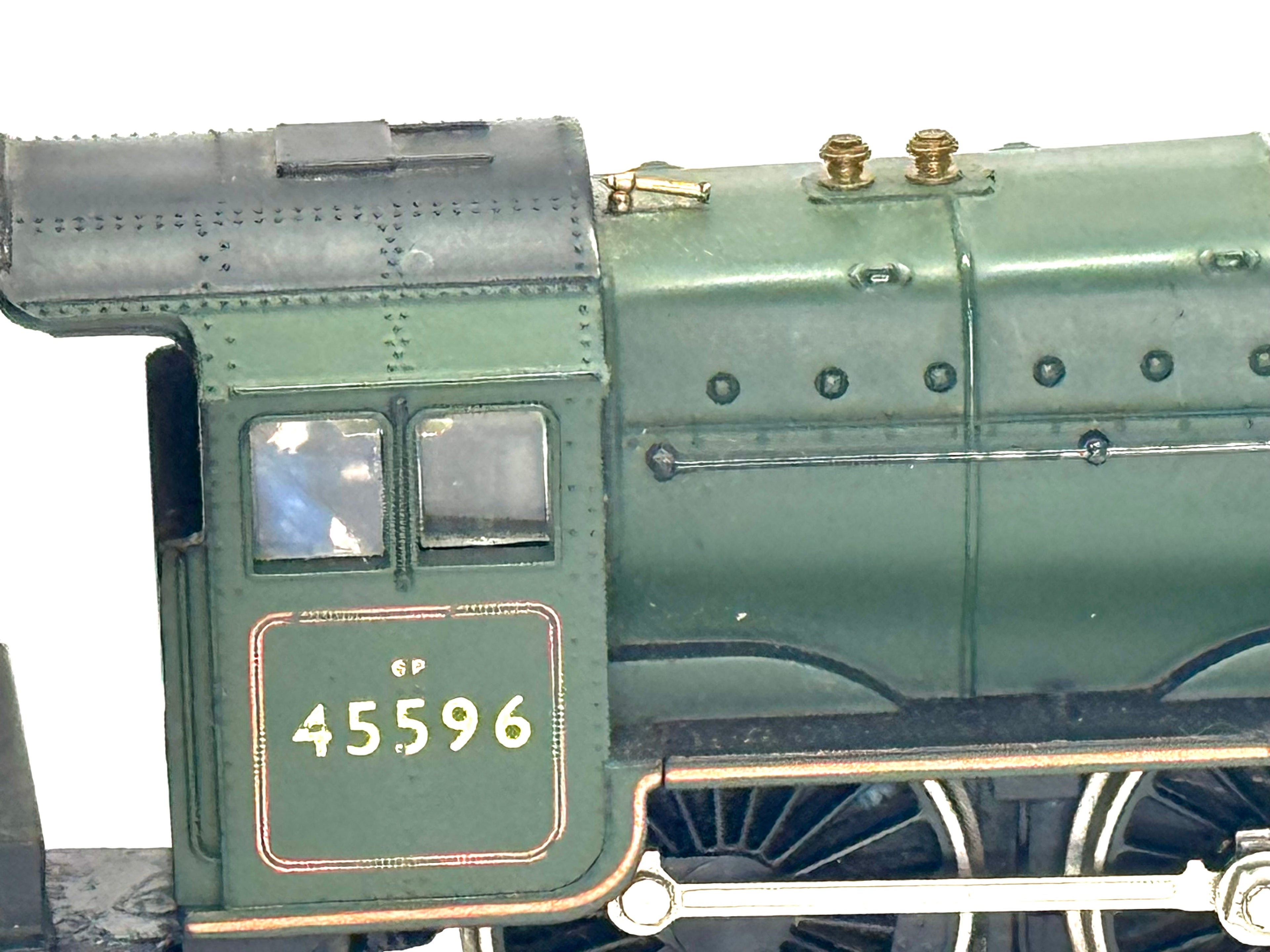 Bachmann Branchline 31-153 Class 5XP Jubilee 4-6-0 45596 'Bahamas' in BR green with late crest