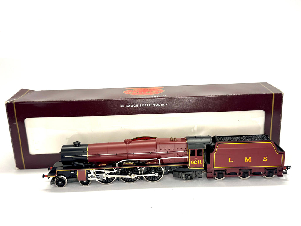 Hornby R2052 Princess Class 4-6-2 "Queen Maud" 6211 in LMS Maroon