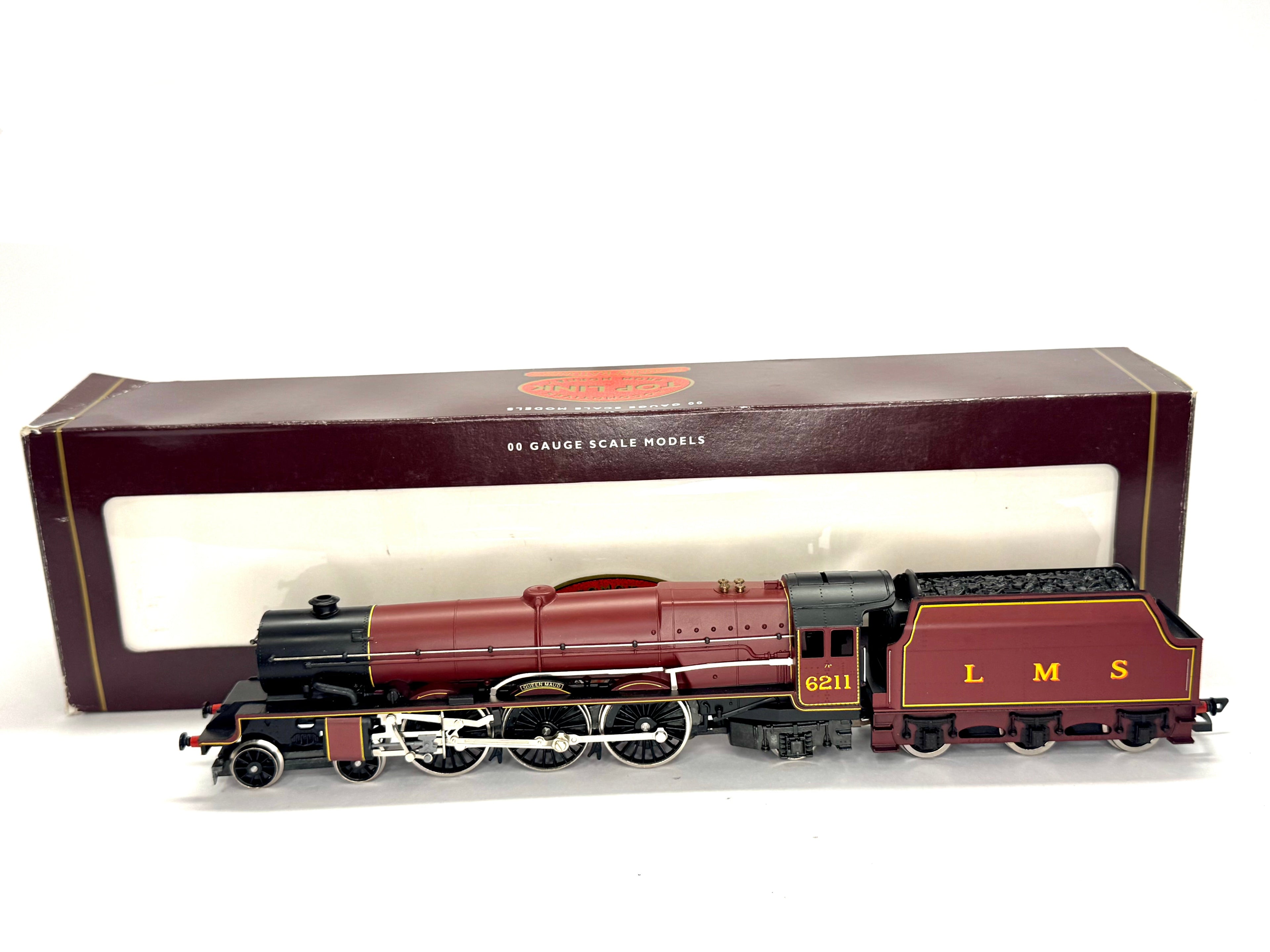 Hornby R2052 Princess Class 4-6-2 "Queen Maud" 6211 in LMS Maroon