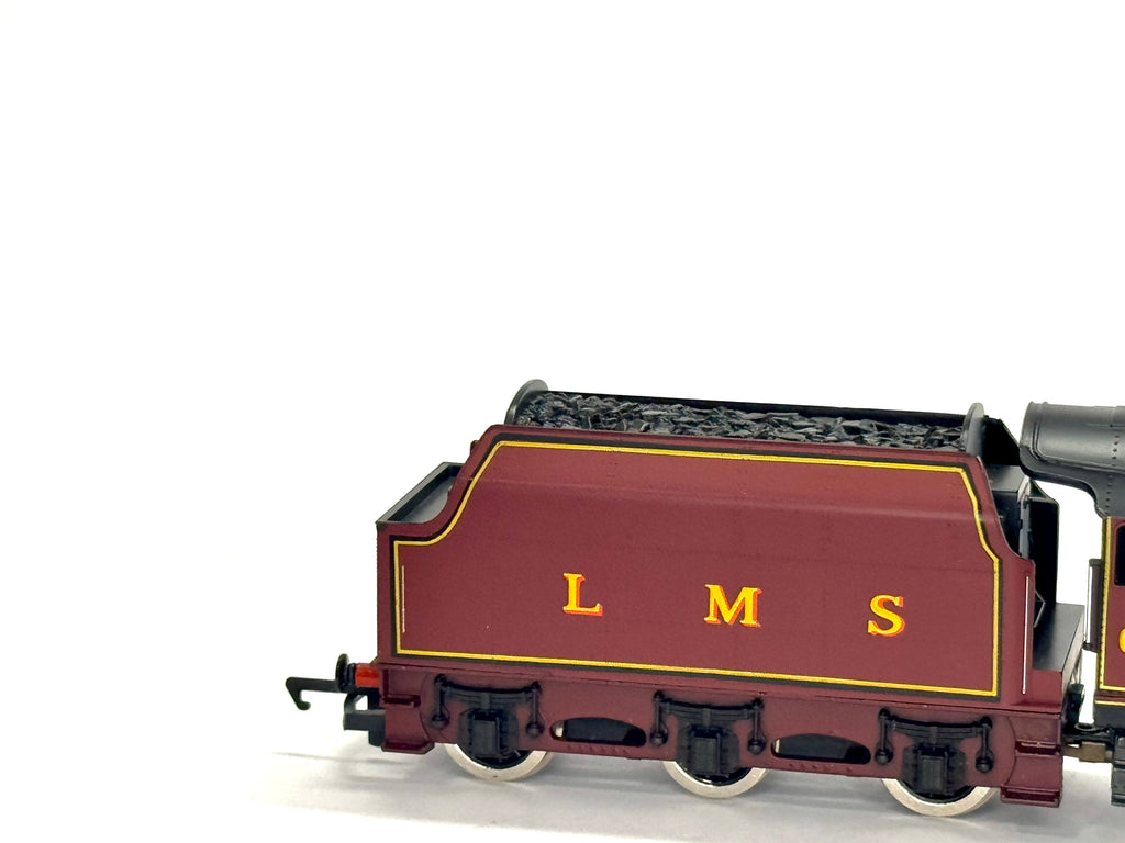 Hornby R2052 Princess Class 4-6-2 "Queen Maud" 6211 in LMS Maroon