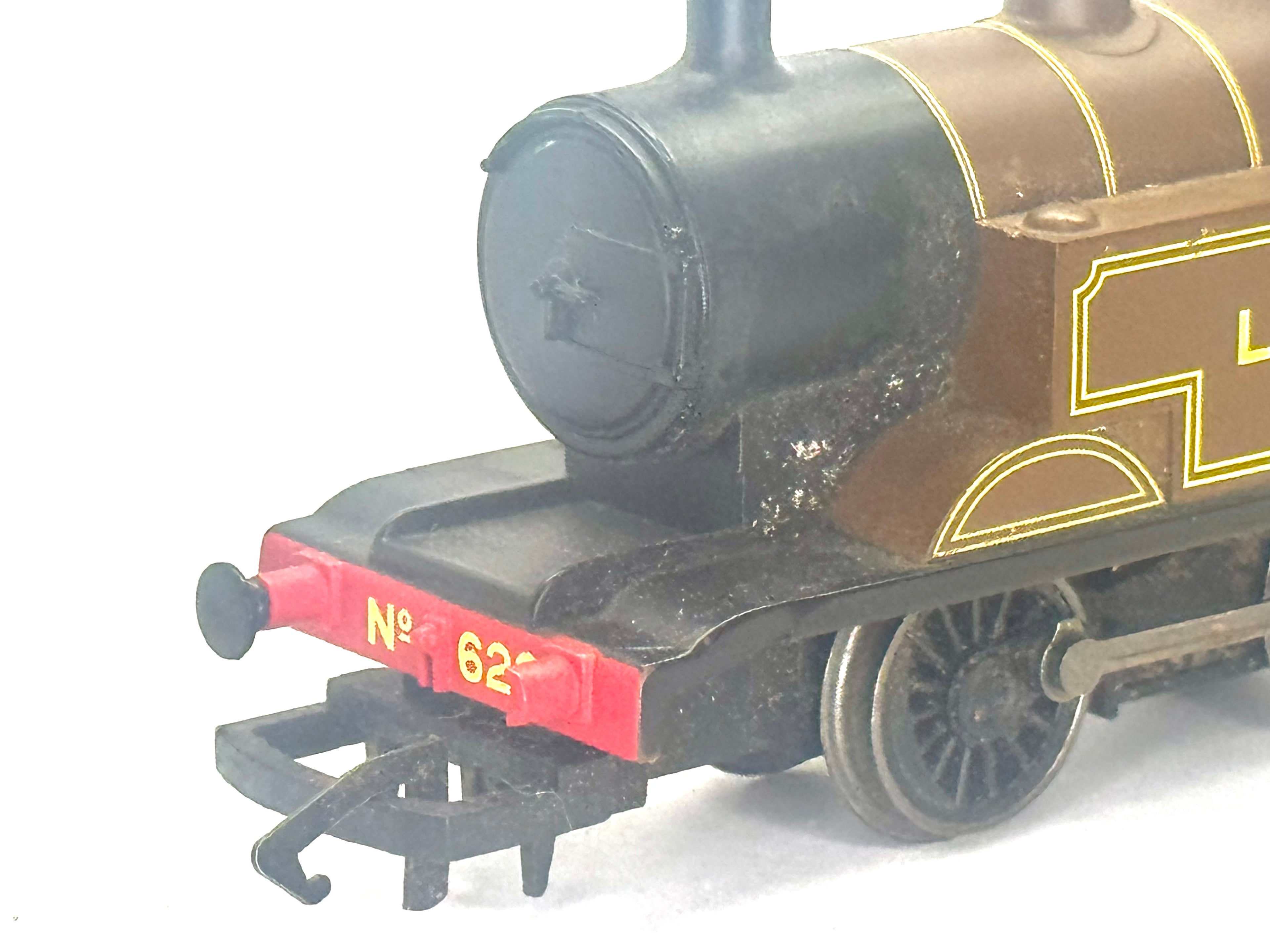 Hornby R2941 Freelance 0-4-0T 629 in LB&SCR marsh umber