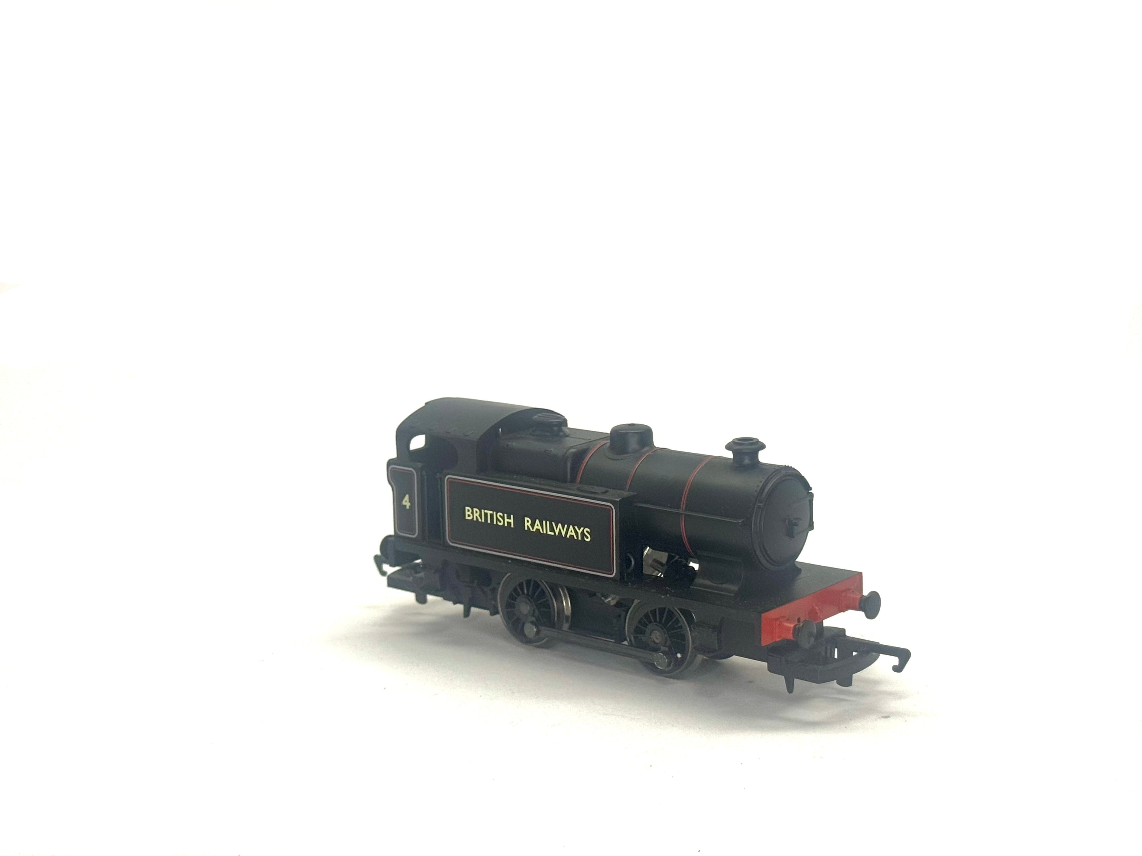 Hornby R2245 BR Black 0-4-0T Industrial Class D Loco 4 in BR lined black