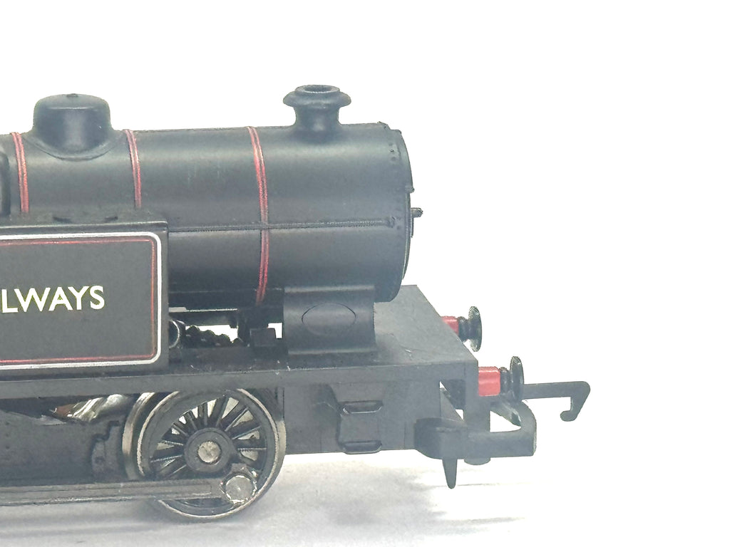 Hornby R2245 BR Black 0-4-0T Industrial Class D Loco 4 in BR lined black