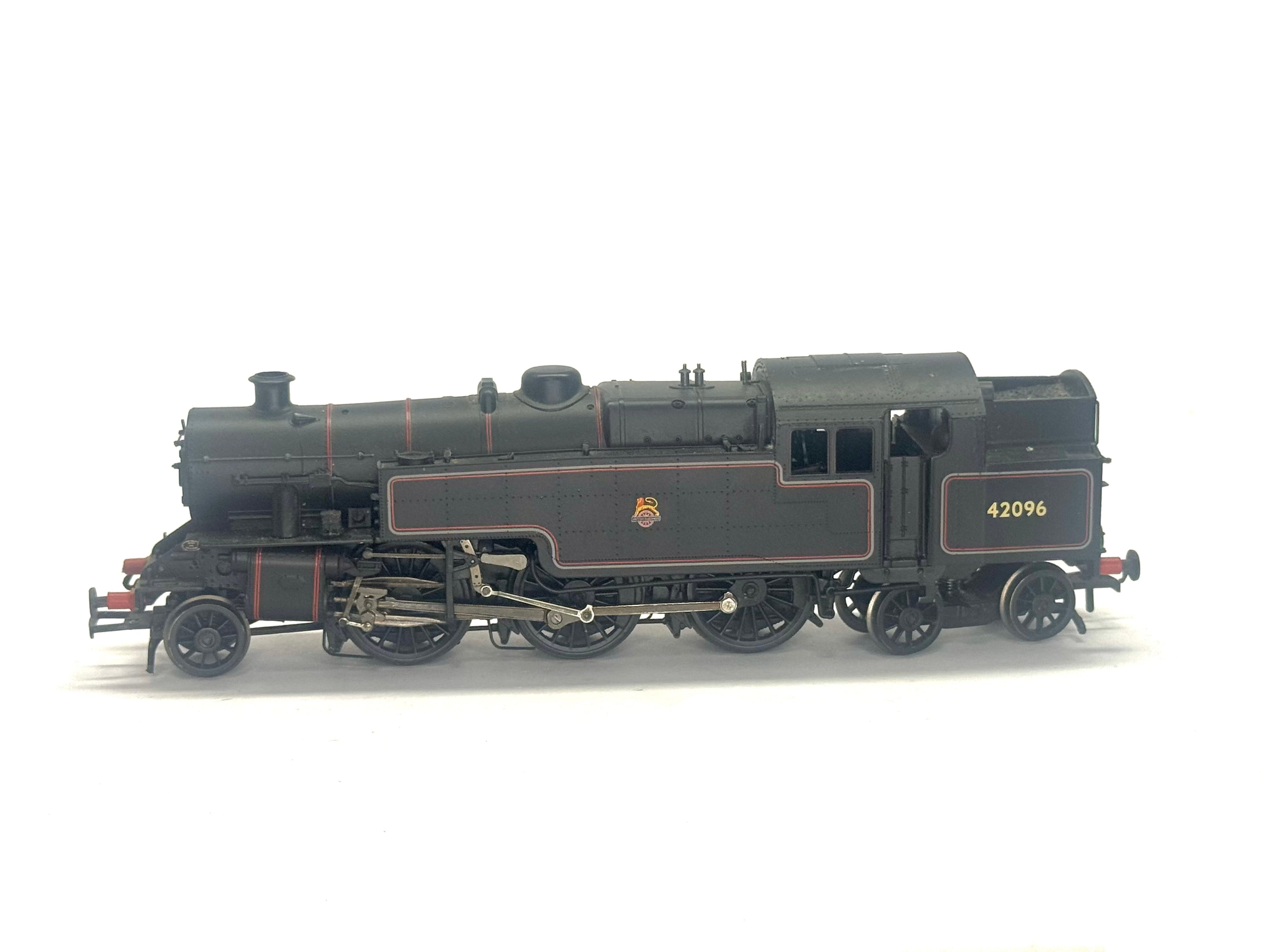 Bachmann Branchline 32-876 Class 4MT Fairburn 2-6-4 tank 42096 in BR lined black