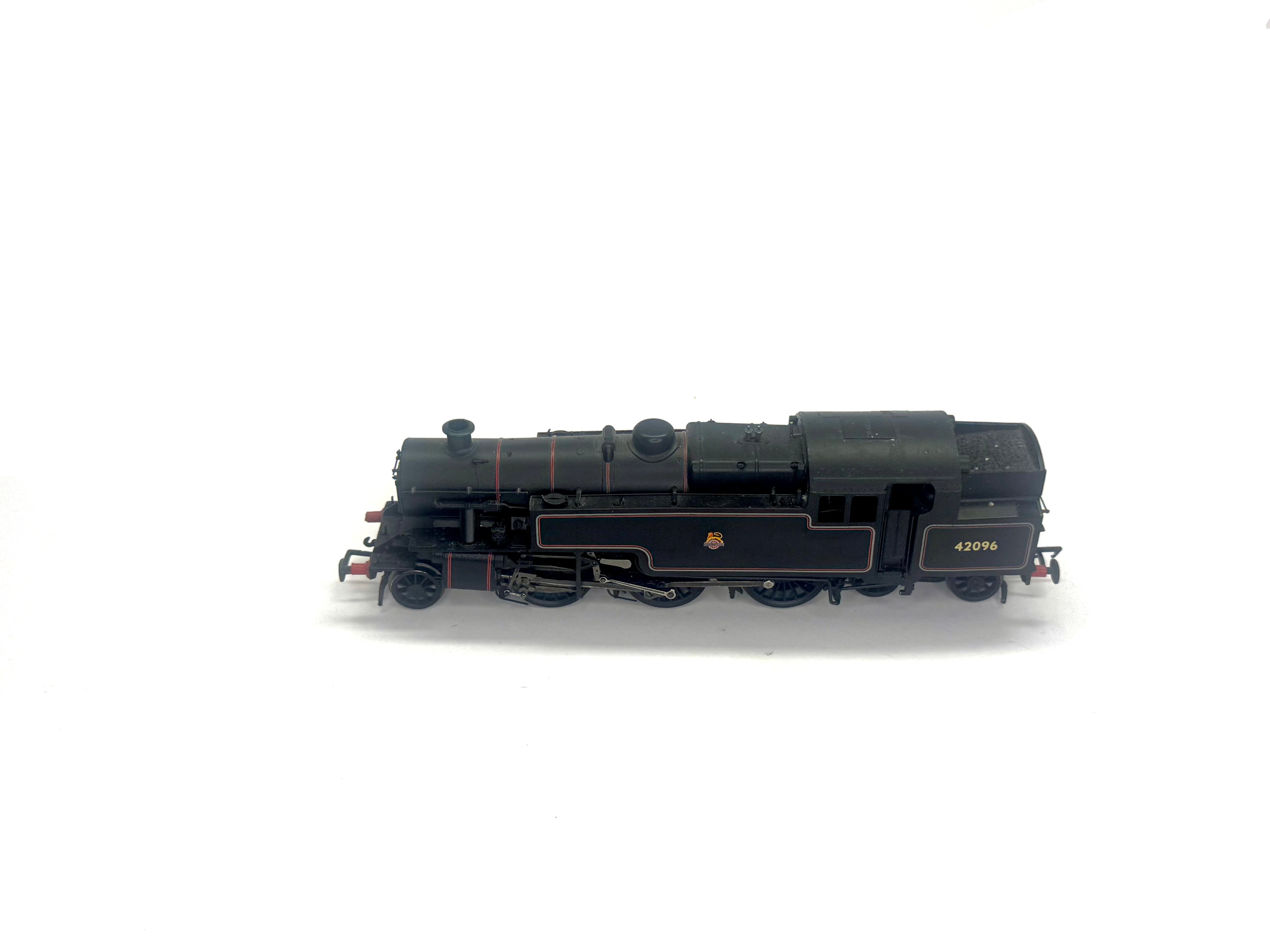 Bachmann Branchline 32-876 Class 4MT Fairburn 2-6-4 tank 42096 in BR lined black