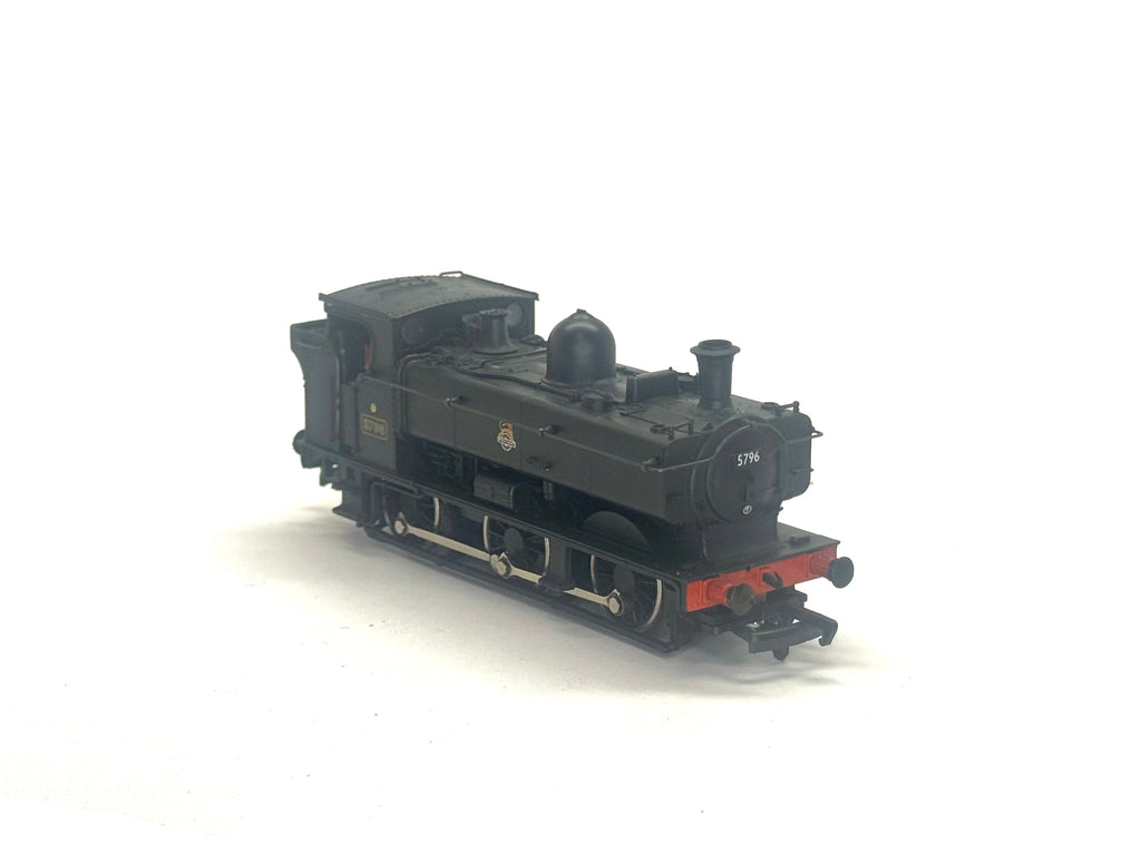 Bachmann Branchline 31-901 Class 57XX 0-6-0 pannier tank 5796 in BR black