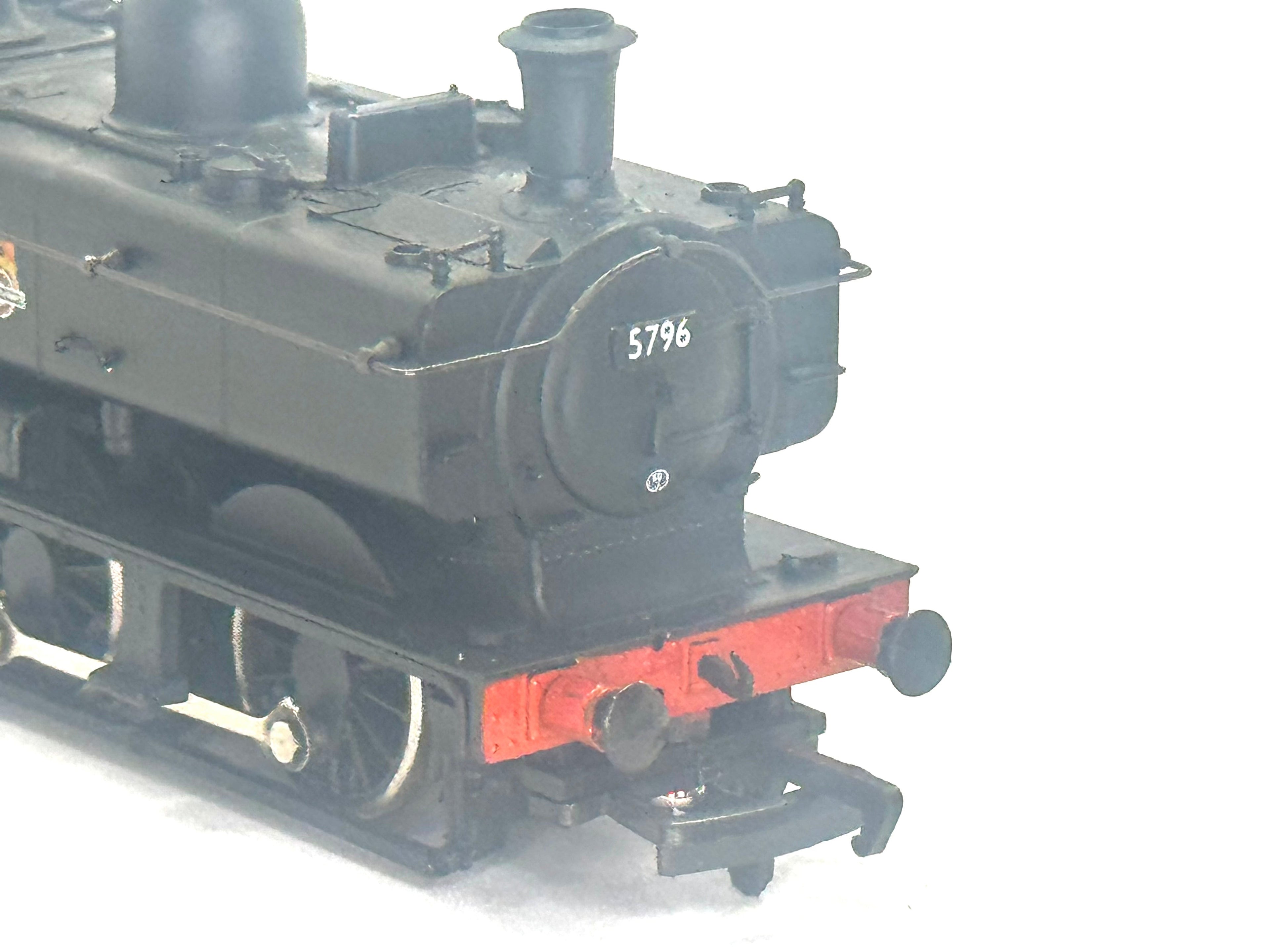 Bachmann Branchline 31-901 Class 57XX 0-6-0 pannier tank 5796 in BR black