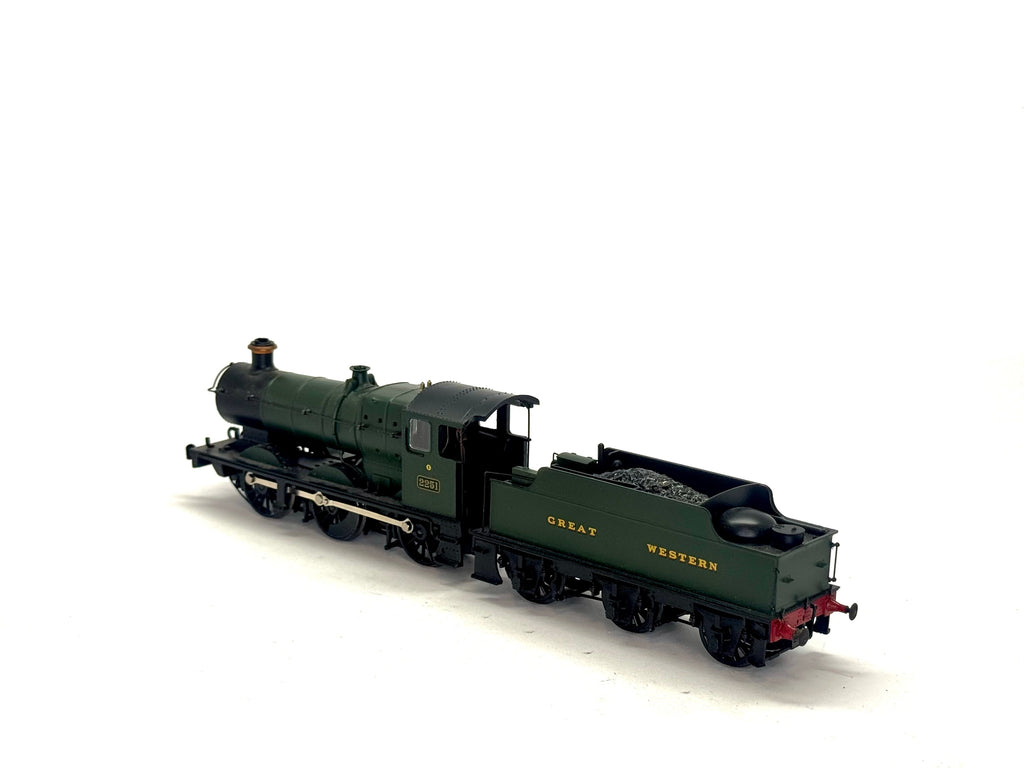 Bachmann Branchline 32-304A Class 2251 0-6-0 Collett Goods 2251 in GWR green with Churchward tender