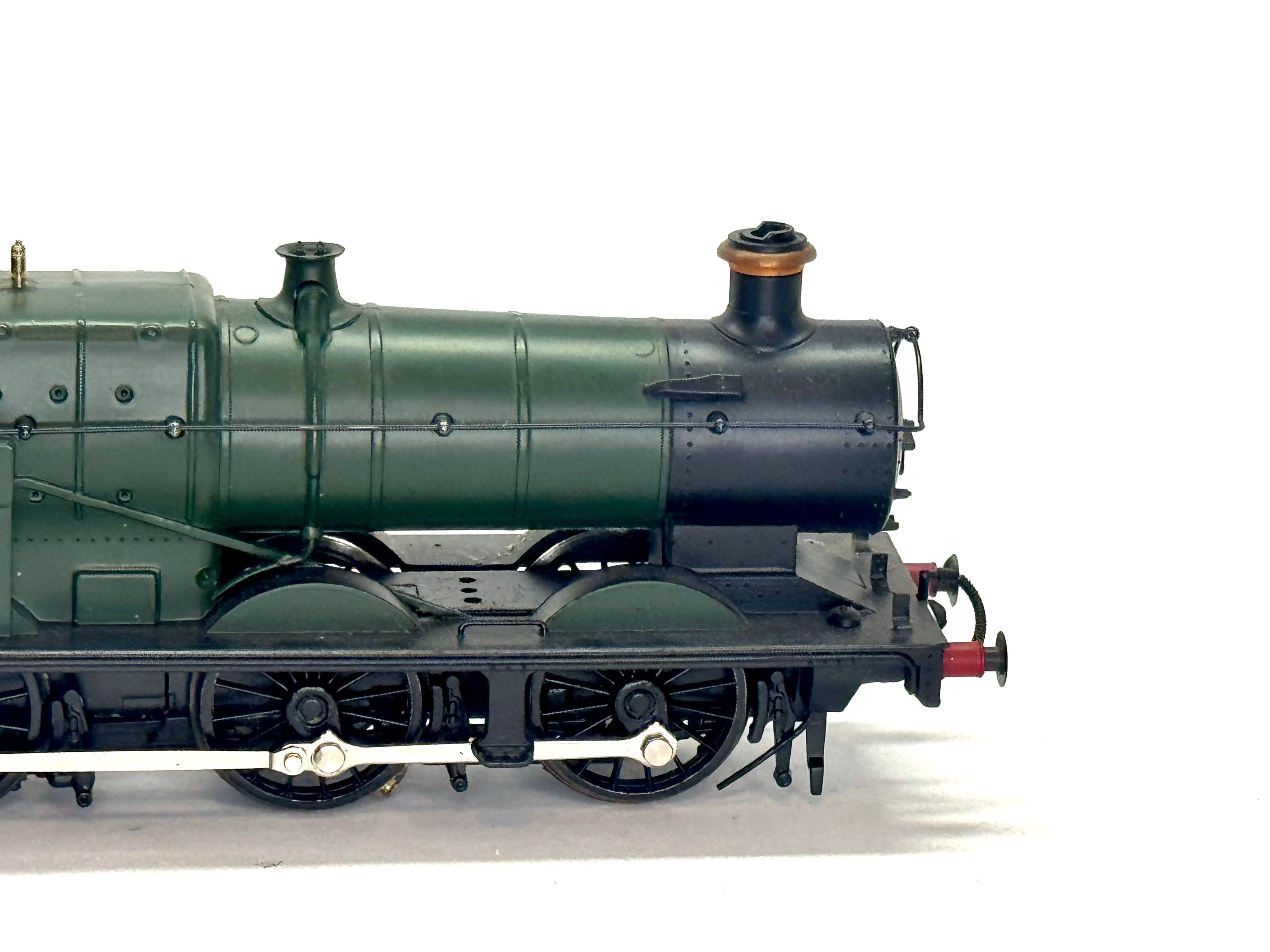 Bachmann Branchline 32-304A Class 2251 0-6-0 Collett Goods 2251 in GWR green with Churchward tender