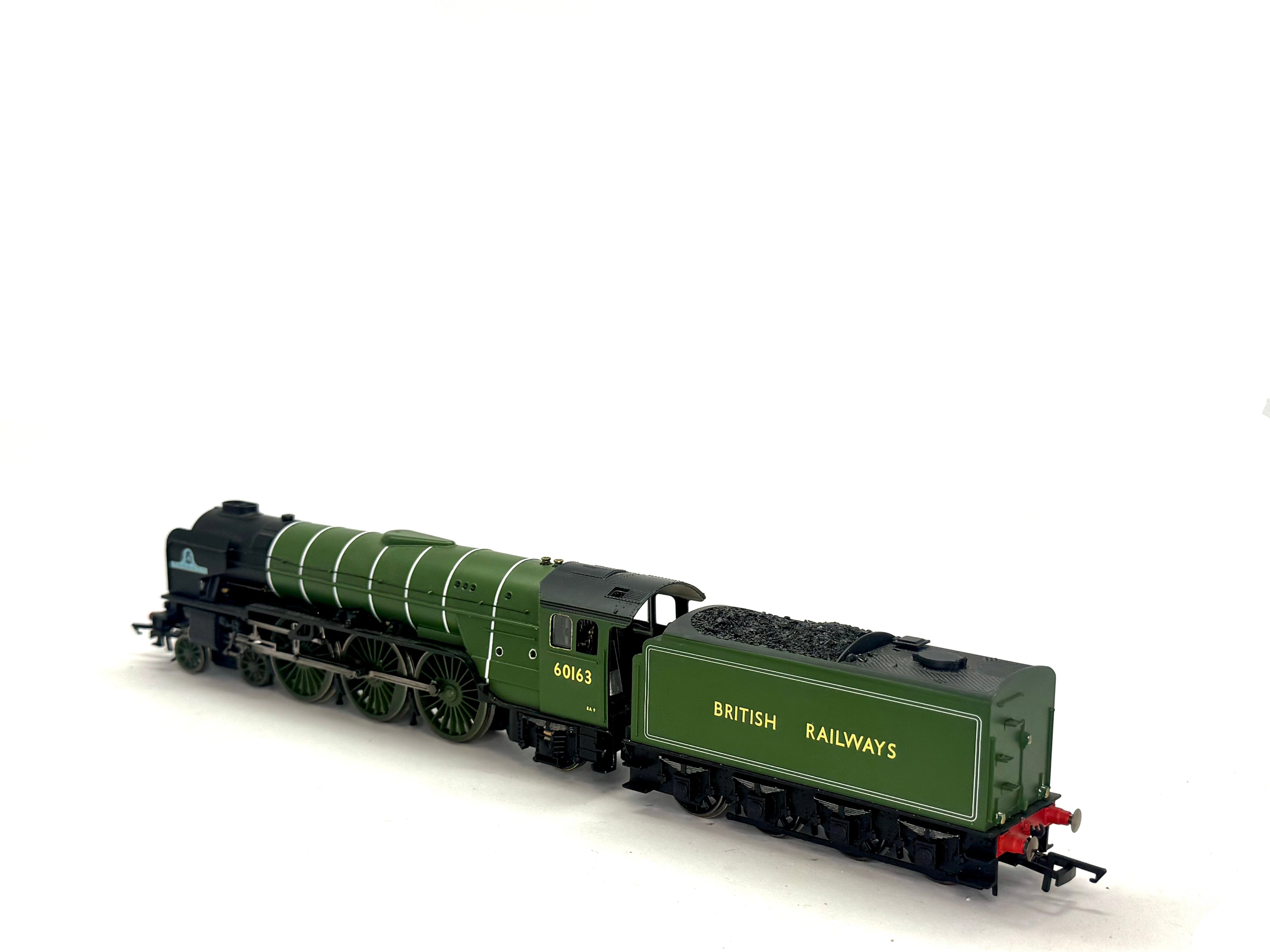 Hornby R3060 Class A1 4-6-2 60163 "Tornado" in BR apple green