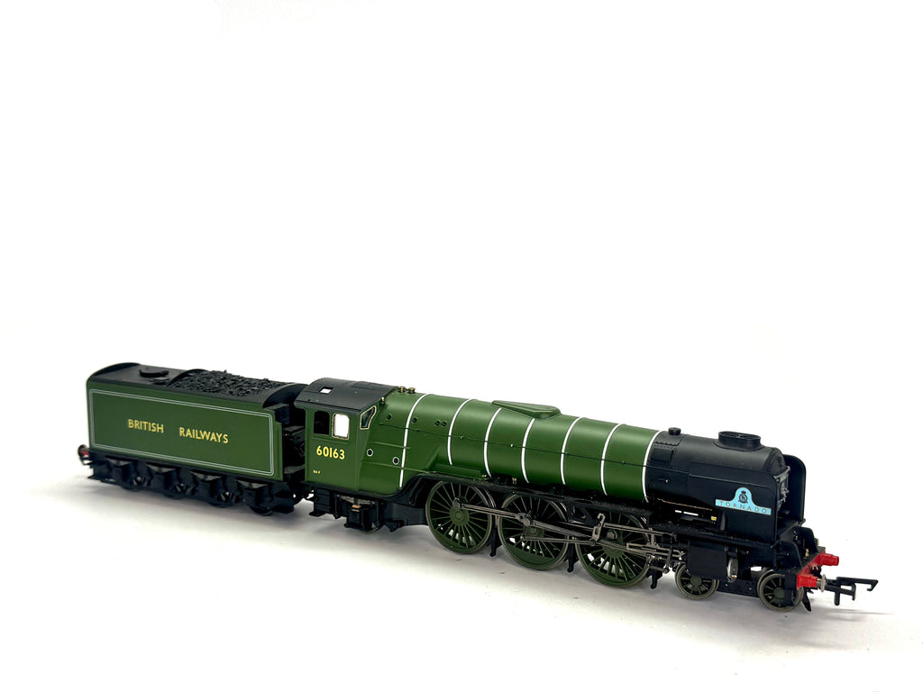 Hornby R3060 Class A1 4-6-2 60163 "Tornado" in BR apple green