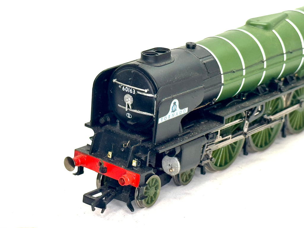Hornby R3060 Class A1 4-6-2 60163 "Tornado" in BR apple green
